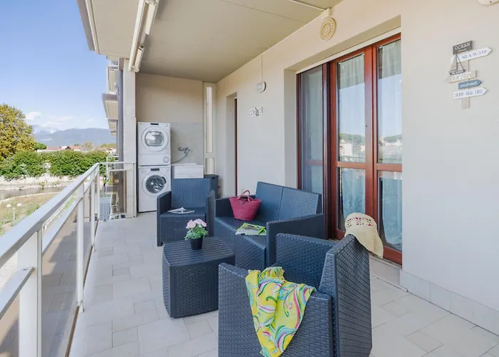 Alice By Interhome * ヴィアレッジョ