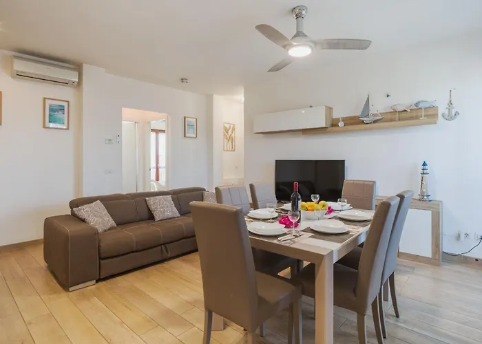 Alice By Interhome アパート