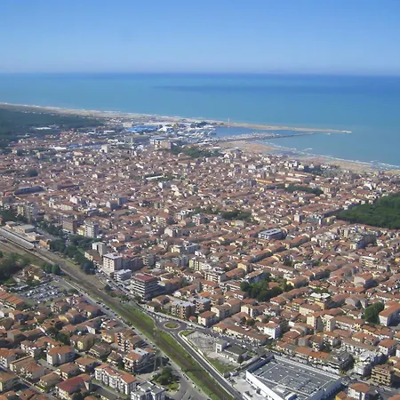 Apartament Alice By Interhome Viareggio
